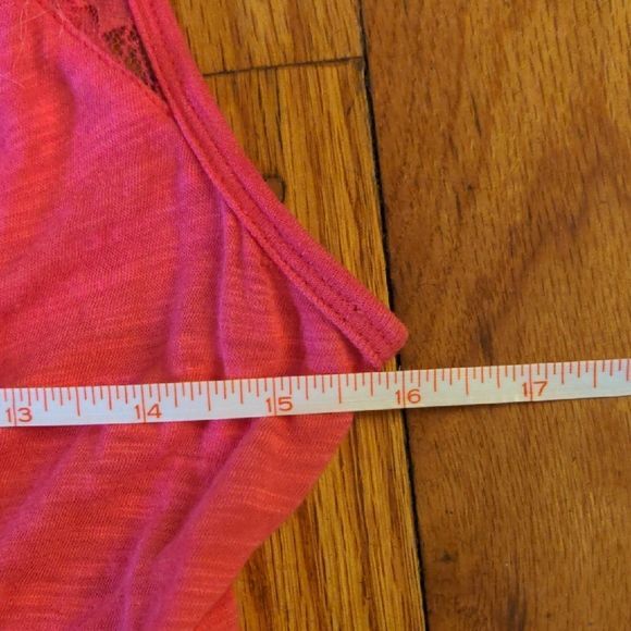 like NEW Women's Pink Express Top - Picture 9 of 10